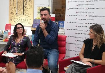 Acireale: folto pubblico per &ldquo;Frantumi di calma apparente&rdquo; di Clemente Cipresso