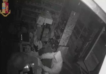 Catania, ladro seriale incastrato da impronte digitali