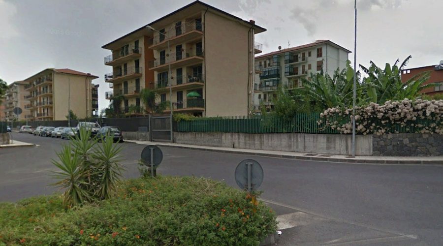 Giarre, area urbanistica di Peep ampi settori senza luce. Manutenzioni a rilento