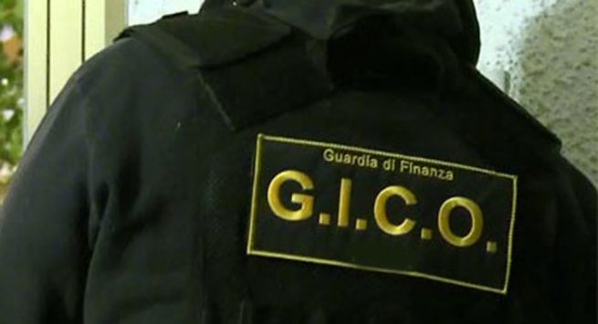 Catania, colpo grosso del Gico: fermato corriere con 41 chili di erba