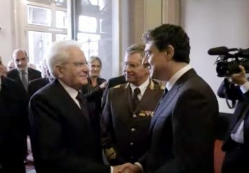 Il Presidente Mattarella a Catania: medaglia al merito ai vigili del fuoco e visita all&rsquo;ospedale San Marco VIDEO