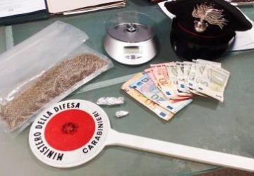 Gravina, spacciatore preso con la droga nel sacco: arrestato