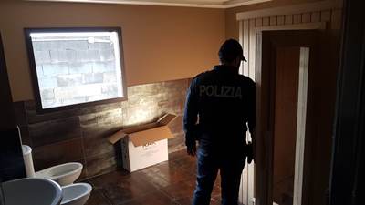 Catania, salvaguardia dell'ambiente nella Riserva del Simeto: scoperti 3 immobili abusivi tra cui una villa di lusso