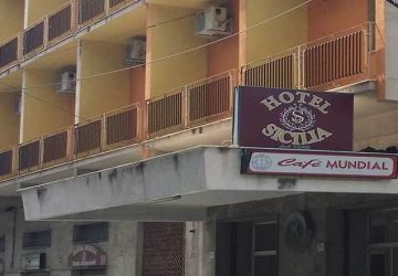 Patern&ograve;, venduto l&rsquo;ex Albergo Sicilia