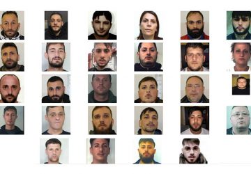 Catania, blitz della polizia: smantellato lo spaccio al "Tondicello". In manette anche l'ex calciatore La Torre NOMI FOTO VIDEO