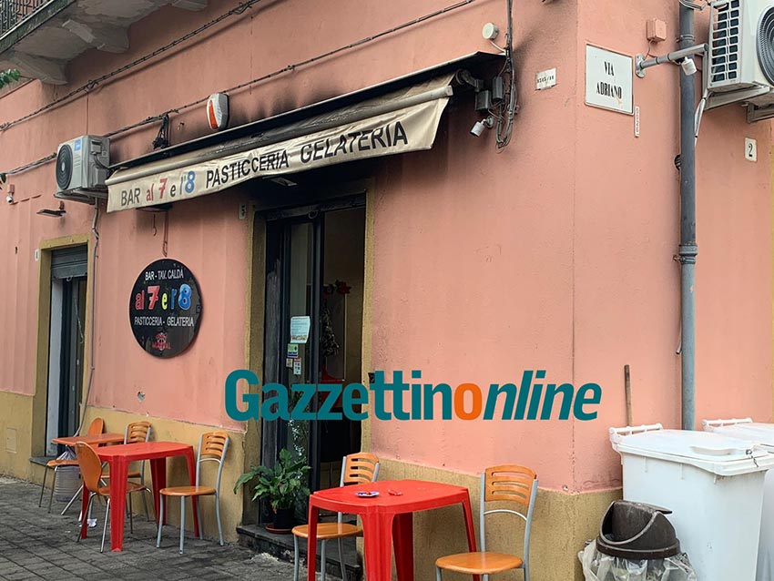 Mascali, atto intimidatorio ad un bar di piazza Dante: a fuoco la saracinesca