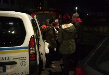 Catania, vaccinazioni antinfluenzali ai senza dimora grazie alla collaborazione tra Caritas, Misericordia e CRI