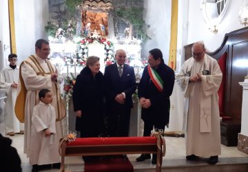 Nozze di titanio a Mascali: coppia festeggia 70 anni di matrimonio