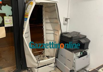 Giarre, esplode un altro distributore di sigarette. Nel mirino un tabacchino di via Alfieri VIDEO