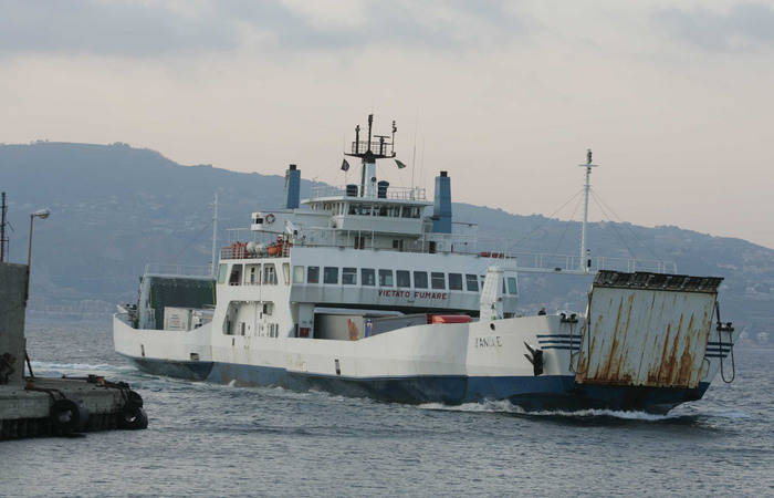 Truffa e frode alla Caronte & Tourist: sequestrati beni per 3,5 mln e 3 traghetti non sicuri VIDEO