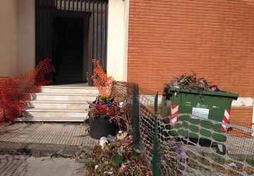 Il degrado del cimitero di Giarre varca i confini del comprensorio