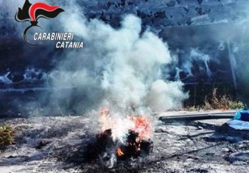 Belpasso, Brucia dei cavi elettrici per ricavarne l&rsquo;oro rosso: denunciato