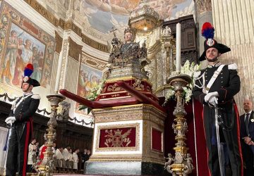 Sant&rsquo;Agata abbraccia Catania, ecco il giro esterno