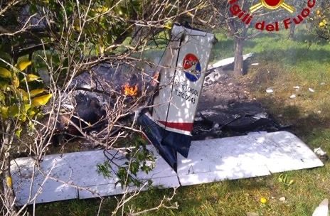 Lentini, precipita un piccolo velivolo: due morti