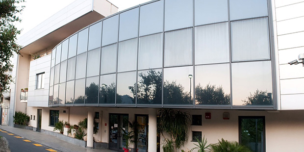 Santa Teresa di Riva, medico del centro diagnostica positivo al Coronavirus: è allarme