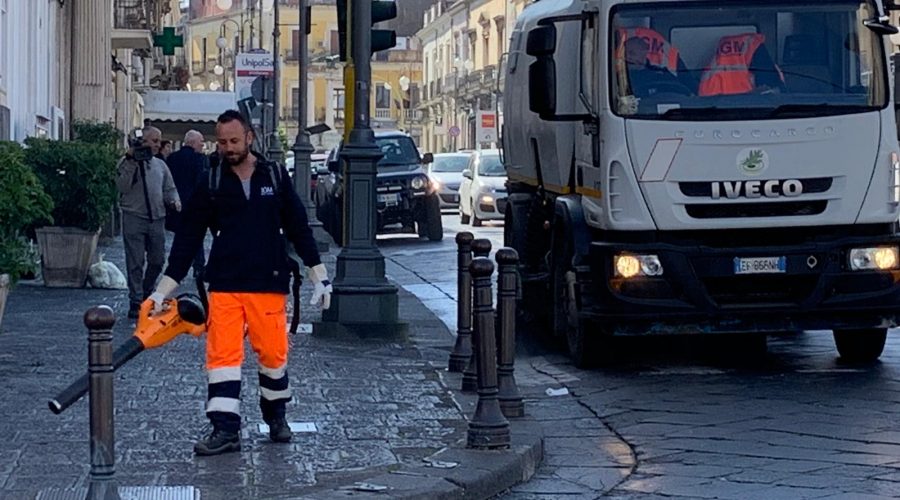 Giarre, dal 2 maggio in vigore l’ordinanza che vieta l’utilizzo dei sacchi neri