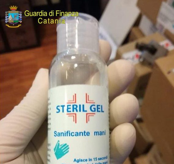 Catania, in due farmacie trovato gel spacciato per igienizzante ma è semplice sapone: denunciato il produttore