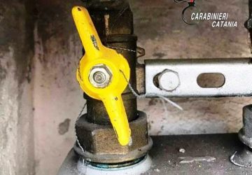 Maletto, rubava gas metano: denunciata