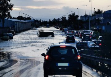 Maltempo a Catania: zona industriale "sott'acqua". Diversi i disagi