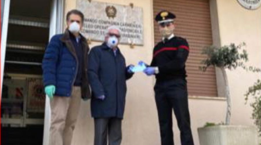 Giarre, Rotary dona ai carabinieri 100 mascherine