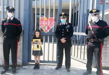 Calatabiano, il commovente regalo ai Cc di una bimba di 5 anni