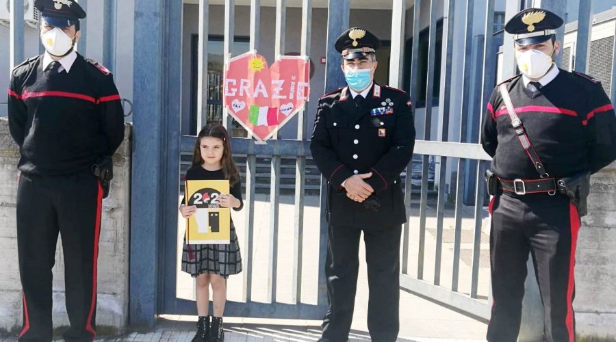 Calatabiano, il commovente regalo ai Cc di una bimba di 5 anni