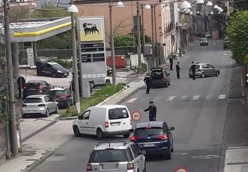 Giarre, controlli a tappeto lungo il viale Sturzo. 150 veicoli fermati, 22 sanzionati