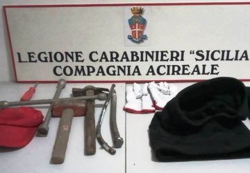 Aci Sant'Antonio, arrestati due fratelli di Aci Catena per furto aggravato