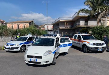 Coronavirus: Protezione civile ed Esercito a Giarre, consegnano oltre 130 mila mascherine