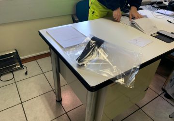 Giarre, una sola maschera con visiera per 12 operatori del 118. Cos&igrave; si lavora in sicurezza nel soccorso pubblico