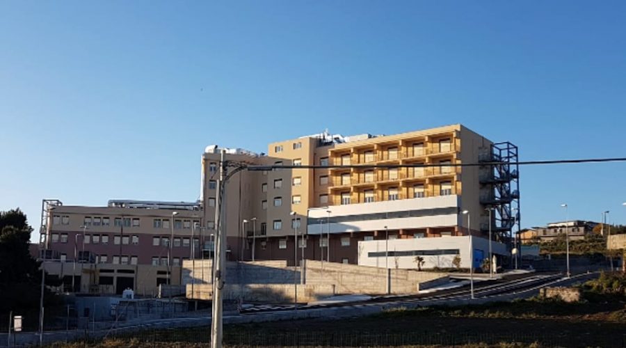 Ospedale di Biancavilla: tampone positivo per una paziente ricoverata nei giorni scorsi e già dimessa