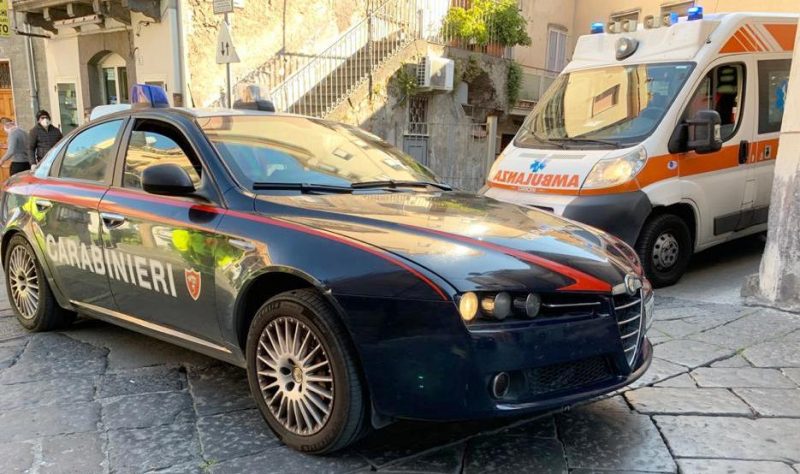 Tenta il suicidio: 43enne salvata in extremis dai carabinieri
