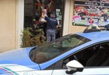 Catania, la polizia chiude il pub "Area 51"