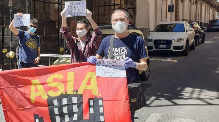 Catania, Asia Usb in Prefettura: “Chiediamo il blocco di affitti e utenze”