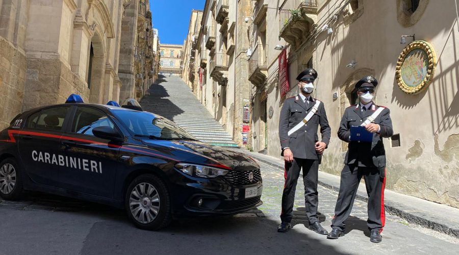 Caltagirone, il Covid favorisce i ladri che svaligiano la casa dei futuri sposi