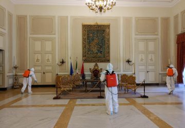 Covid-19: l’Esercito igienizza edifici comunali e il Tribunale di Catania