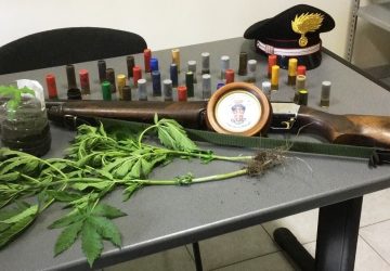 Mascali, il padre denunciato per ricettazione e il figlio per detenzione di droga