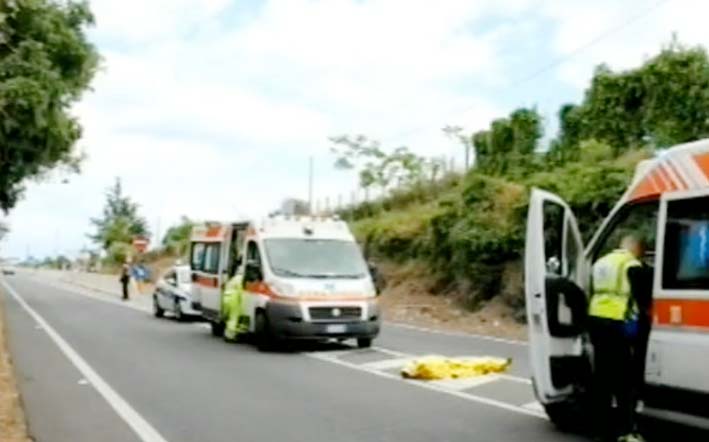 Acireale, ciclista colto da malore decede lungo la SS 114