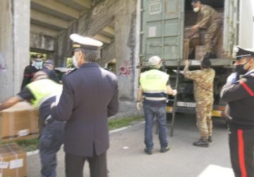 Giarre, da domani la distribuzione "porta a porta" di 33 mila mascherine