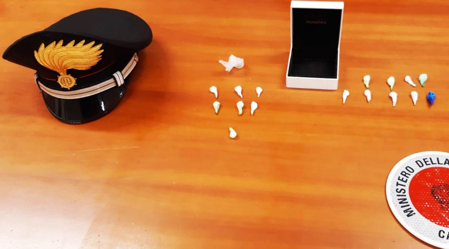 Scordia, fermato pusher con droga “climatizzata”