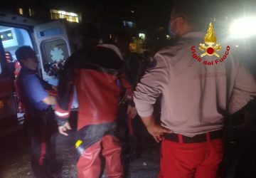 Catania, sommozzatori dei vigili del fuoco &ldquo;catturano&rdquo; un ladro
