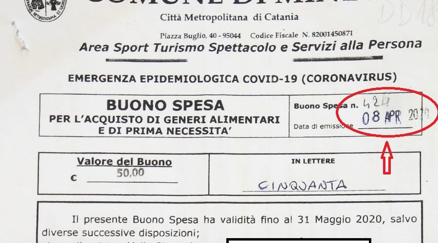Covid-19, buoni spesa fai da te: denunciata una donna