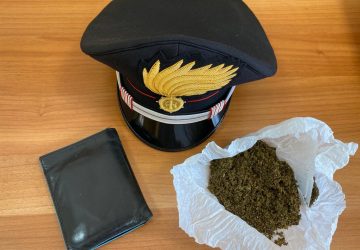 Catania: &ldquo;Se rivuoi il portafogli devi pagare&rdquo;: fermato un senegalese