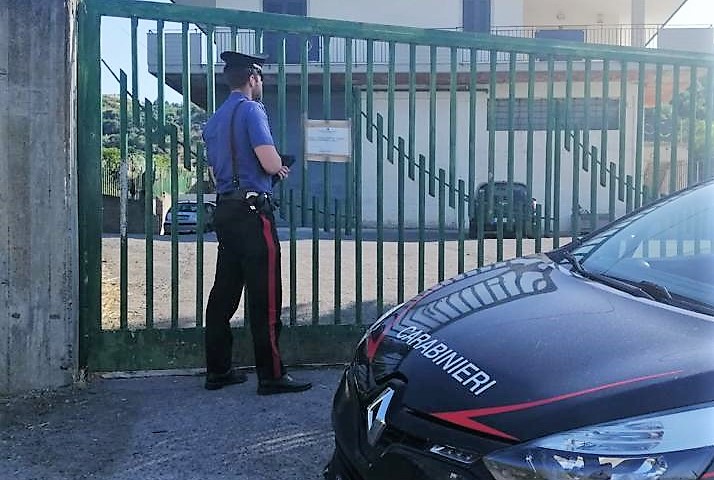 Palagonia, sequestrata carrozzeria abusiva: denunciato il titolare