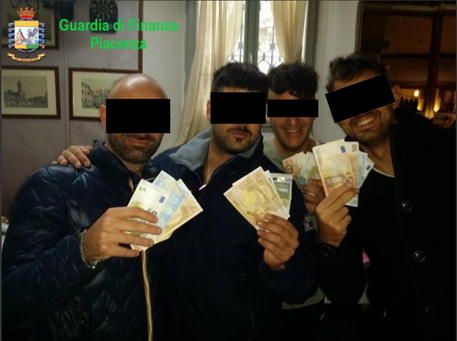 Piacenza, carabinieri arrestati: ci sono anche dei militari catanesi