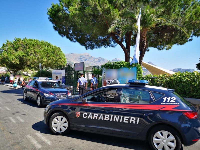 Giardini Naxos, carabinieri individuano una banda dedita ai furti su autovetture. Scoperti 5 furti e recuperata la refurtiva