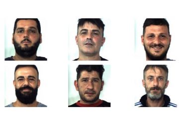 Operazione dei CC nelle campagne: arrestati 6 razziatori catanesi FOTO