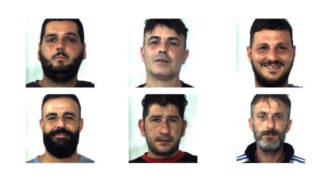 Operazione dei CC nelle campagne: arrestati 6 razziatori catanesi FOTO