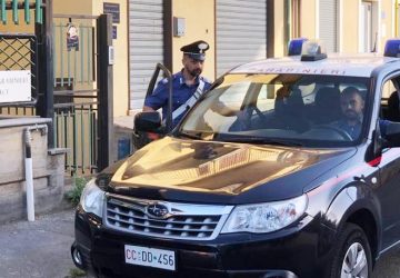 Compra auto on line e viene truffato: denunciati in due