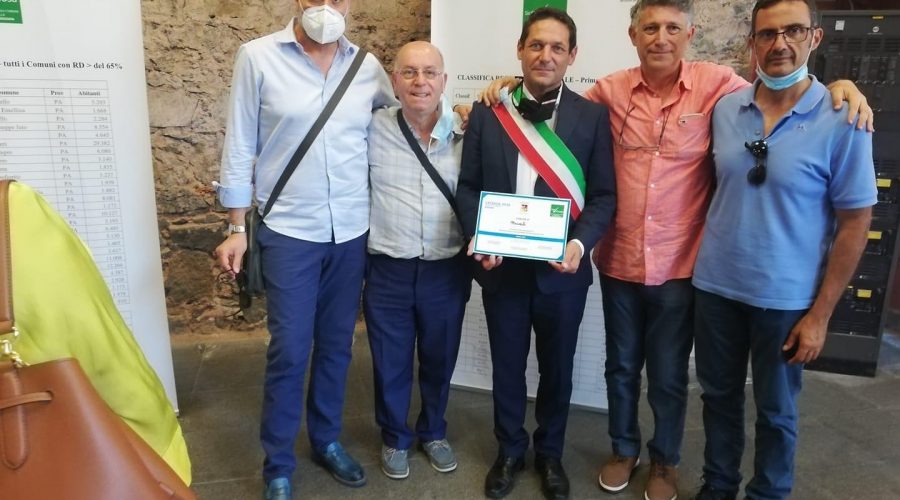 Mascali tra i migliori Comuni siciliani premiati per la performance della differenziata: 57,2%